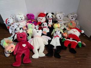 lot 3211 image: Ty Beanie Babies