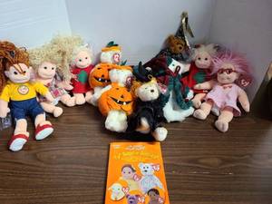 lot 3223 image: Ty Beanie Babies