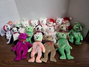 lot 3231 image: Ty Beanie Babies