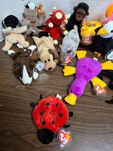 lot 3235 image: Ty Beanie Babies