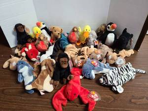 lot 3236 image: Ty Beanie Babies