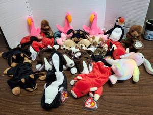 lot 3239 image: Ty Beanie babies