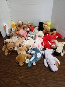 lot 3315 image: Ty Beanie Babies