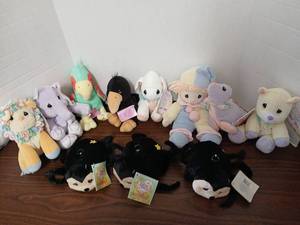 lot 3407 image: Precious Moments plush animals