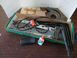 lot 3418 image: Parts Lot with shelving Hardware