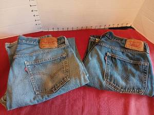 lot 7022 image: Levis 501 36x24
