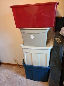 lot 7026 image: Storage Bins Totes