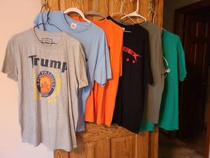 lot 7057 image: Mens T-shirts, XL