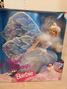 lot 7112 image: Angel Princess Barbie 1996