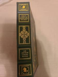 lot 7144 image: Great Cases of Sherlock Holmes by The Franklin Mint Library, mint condition