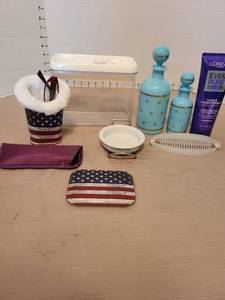 lot 7178 image: Pampered Chef 4in dippingsauce bowl with metal stand, eyeglasses holders, bottles with stoppers, hair conditioner, more.
