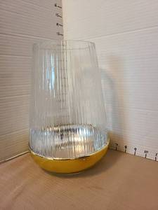 lot 7192 image: Large glass candleholder or vase with goldtone base, 11in tall