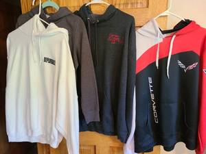 lot 7214 image: Ladies hoodies, L, XL.