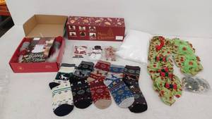 lot 10962 image: Christmas Holiday Decoration Lot