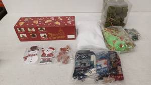 lot 10963 image: Christmas Decoration Lot