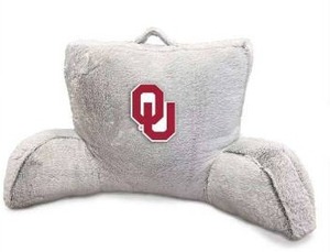 lot 11057 image: NCAA Oklahoma Sooners Faux Fur Backrest with Logo Patch, 1 Piece