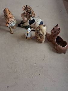 lot 23 image: Lot of 5  Animal Figurines Cow Duck Cat Leopard Ceramic