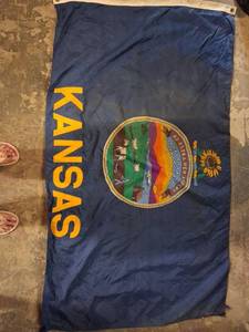 lot 63 image: Kansas State Flag with State Seal approx 3x5 ft