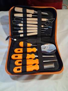 lot 79 image: Wood Handle Carving Tool Set 13 Piece with Orange Case