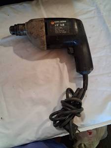 lot 111 image: Black & Decker 38 Inch Corded Drill