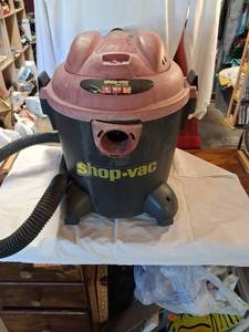 lot 113 image: Shop-Vac  5 Gallon 2.0 HP Wet Dry Vacuum with Hose