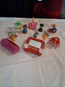 lot 143 image: Etch A Sketch Red Drawing Toy with Figurines and Accessories Lot
