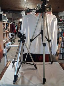 lot 174 image: Ambico V-0666 Tripod with Fluid Head