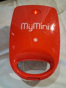 lot 175 image: MiiMini Sandwich Maker