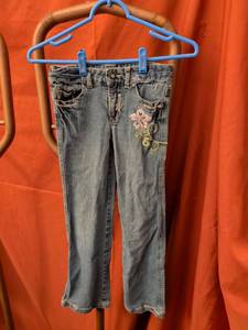 lot 23 image: Girls ID Stretch Denim Jeans Size 10 Embroidered Flower