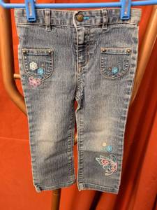 lot 36 image: Childrens Embroidered Jeans with Flower and Butterfly Patches