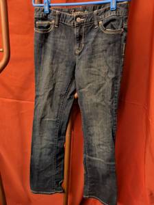 lot 45 image: Boot Cut Womens Jeans Size 16 Regular