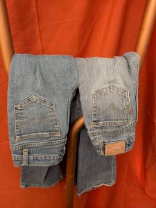 lot 47 image: Faded Glory and Levi girl jeans 10