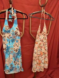 lot 81 image: Stretch Floral Halter Dress 2 Piece Set Blue Orange S