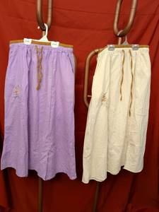 lot 84 image: 2 Embroidered Lounge Pants Lavender Cream Drawstring