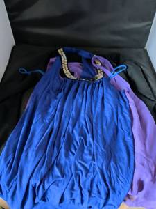 lot 117 image: Express Womens Blue Sleeveless Top Size M