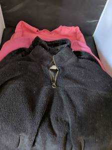 lot 121 image: Columbia Full-Zip Fleece Jacket Black