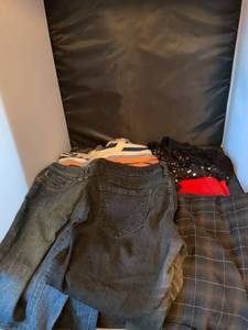 lot 146 image: Clothing Lot Bundle 7 Items Jeans Pants Shirts Size 12