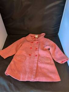 lot 155 image: Childrens Double-Breasted Coat Red Buttons Collar Long Sleeves