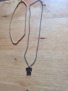 lot 185 image: Praise the Lord Chain Necklace with Text Pendant