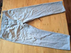 lot 201 image: Levis 501 Jeans Light Blue Denim 36x30
