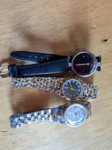 lot 207 image: Timex Lot of 3 Watches with Leather and Metal Bands