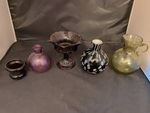 lot 220 image: Decorative Glass Lot 5 Pieces