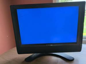 lot 289 image: Tatung V20KQDX LCD Multimedia Display 20 inch no remote
