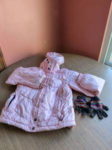 lot 295 image: Sherpa Authentic Brand Outlet Childrens Puffer Jacket Size M with Gloves