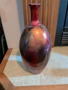 lot 316 image: Decorative Bottle-Neck Vase Red Multi-Tone Iridescent Finish Approx 18in