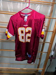 lot 1 image: Reebok NFL Redskins Randall El #82 Football Jersey L Large 14-16