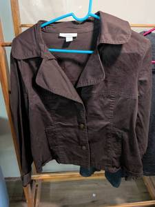 lot 26 image: Dressbarn Womens Jacket XL Brown and Merona Womens Long Sleeve XL Charcoal