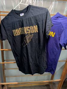 lot 42 image: Gildan Robinson Cross Country T-Shirt Lot Size S
