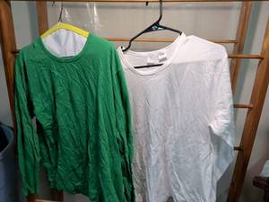 lot 74 image: 2 Long Sleeve T-Shirts Green White 100% Cotton Made in Canada Size L
