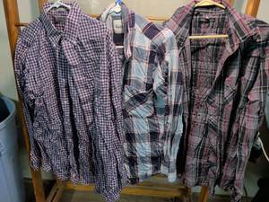 lot 75 image: Lot of 3Plaid Button-Up Shirts Mixed Brands XL